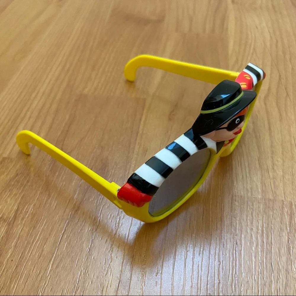 NWT Vintage McDonald’s Hamburglar Kids Sunglasses